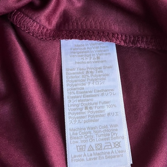 J. Crew Burgundy Floral Lace Lined Top w Stretch Small NWT Sold Out at J. Crew! - Picture 6 of 6